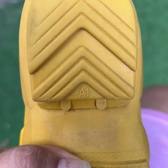 Hunter Vibrant Yellow Lace-Up Boots - Picture 9 of 9